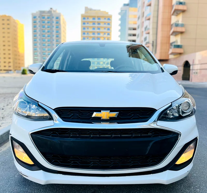 A Very Clean And Beautiful CHEVROLET SPARK 2019 WHITE GCC LOW LM REF. 271563173120472065111