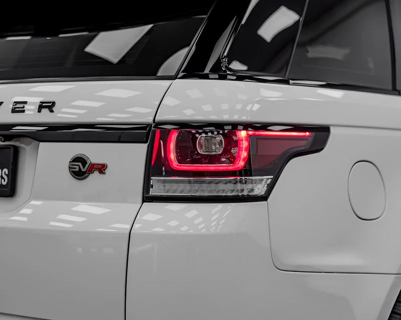 رَنج روڤر سبورت SVR - 2015 - دول مجلس التعاون الخليجي - جميع خدمات أل طيار - حالة ممتازة63160161062913114