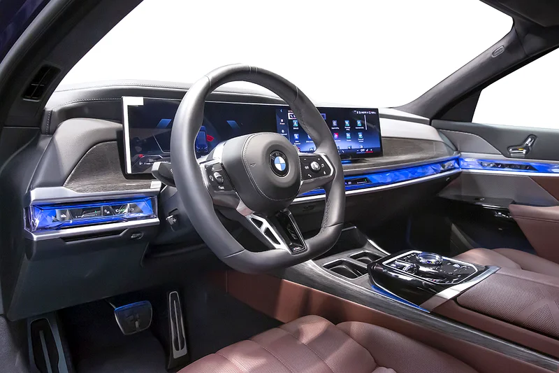 BMW 735i M Sport Individual (REF NO#153640)63158800601091114