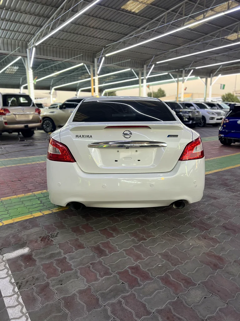 Nissan Maxima 2010 model, Gulf version63228274674691112