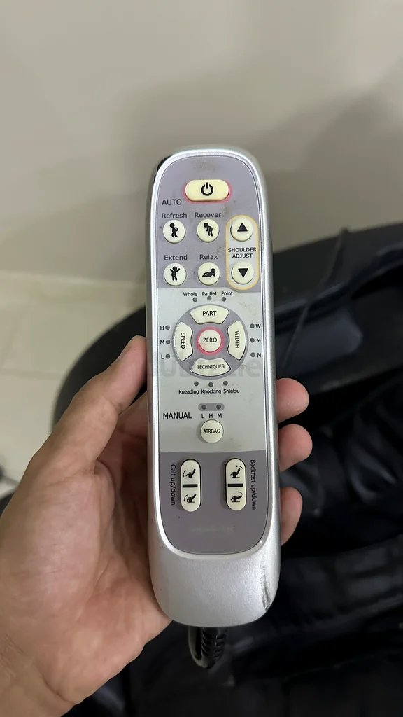 Massage chair 4 positions in good condition63262936770819112