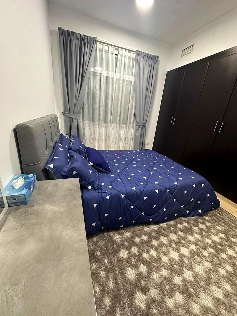 Room Available for Monthly Rent62868789787011111