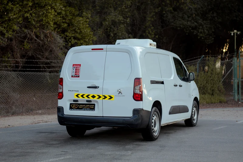 2022 | PEUGEOT PARTNER | CHILLER VAN | GCC SPECS | P0630162935672038785112