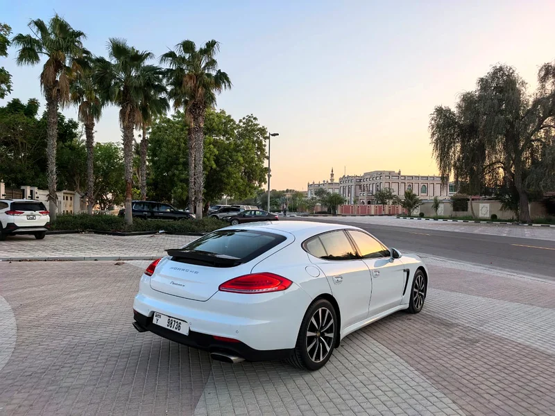 بورشه باناميرا 2014 ناقل حركة PDK حالة رائعة بالكامل بمواصفات الخليج63231637257985111