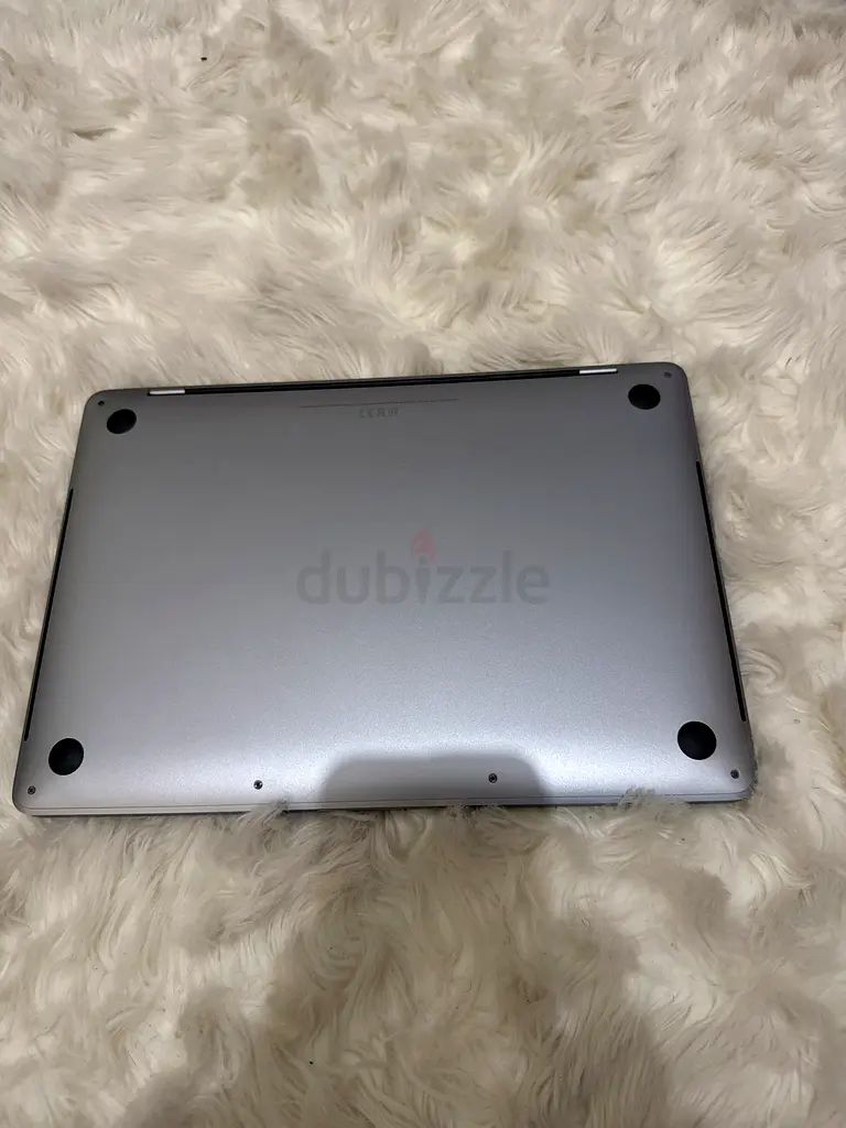 Stylish Apple MacBook in Great Condition!63255535492355111