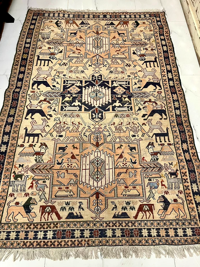Authentic Vintage Middle Eastern Rug - Unique Design!63180365920771112