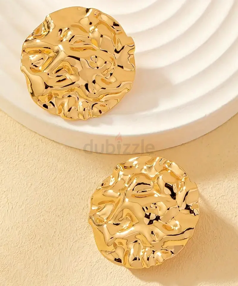 Stunning Gold-Plated Statement Earrings63232647623170111