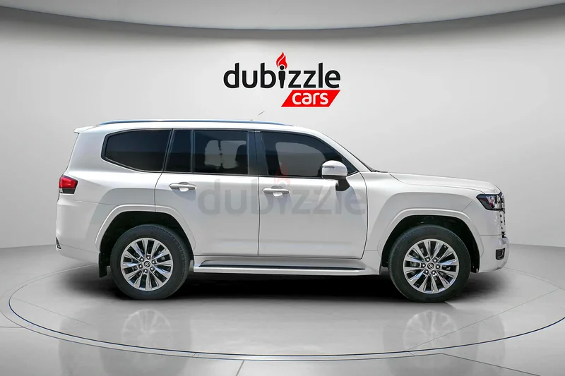 AED 4027/month | 2022 Toyota Land Cruiser  Gxr | GCC Specs | Ref#31261563157882985729113
