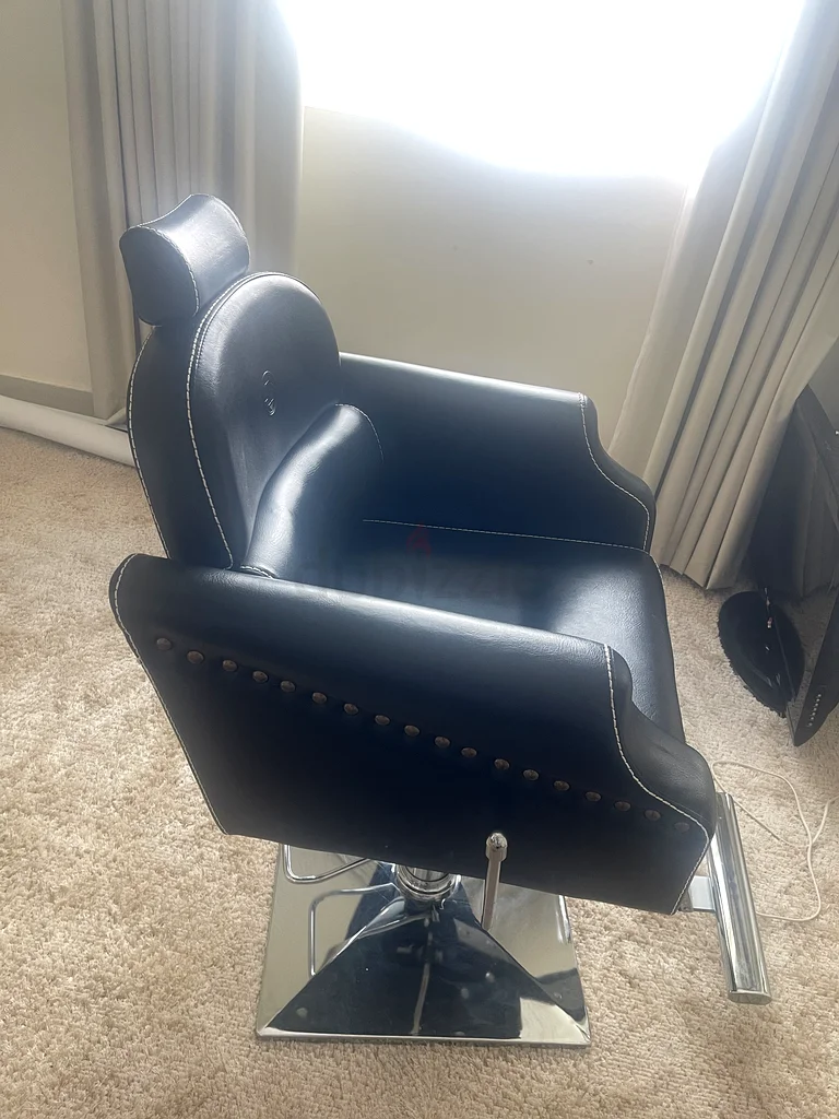 Salon equipment or home service63221352208515113