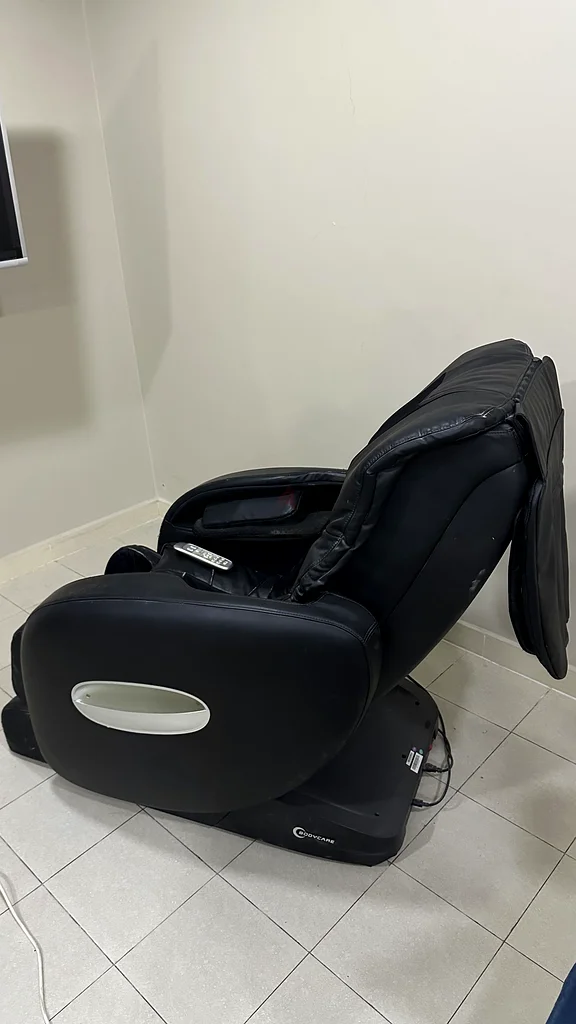 Massage chair 4 positions in good condition63262936770819111