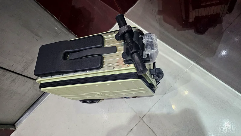 حقيبة سفر صغيرة أنيقة قابلة للحمل تحتوي على دراجة كهربائية للمغامرات63240129983874112