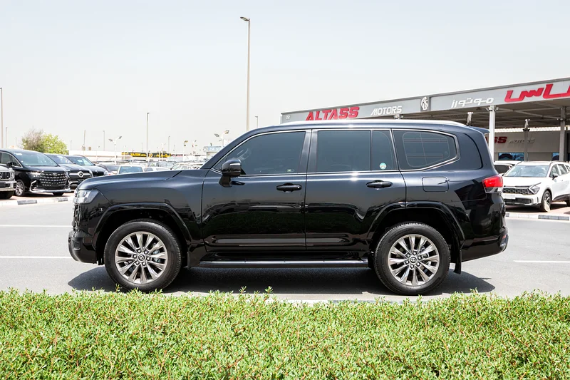 2024 TOYOTA LAND CRUISER GXR 4.0 - 17,000 KM63159714933635114