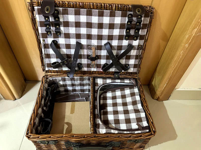 Charming Vintage Wicker Storage Basket - Perfect for Organizing!63215873456130111