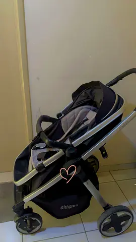 Giggles Stroller for Your Little One