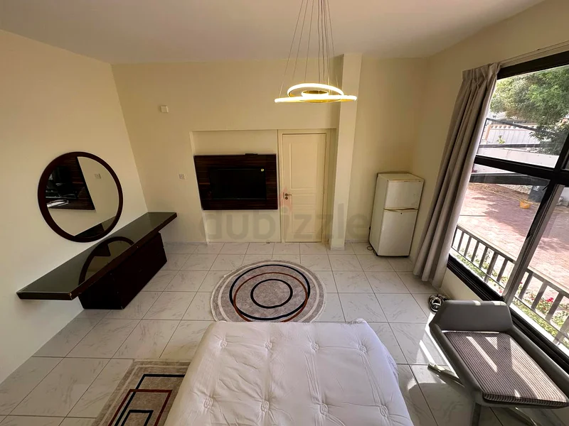 Private room in villa63143963423233113