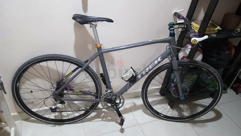 TREK 7.4 FX Bicycle with premium parts (free trainer/bike rack)632462457392671127