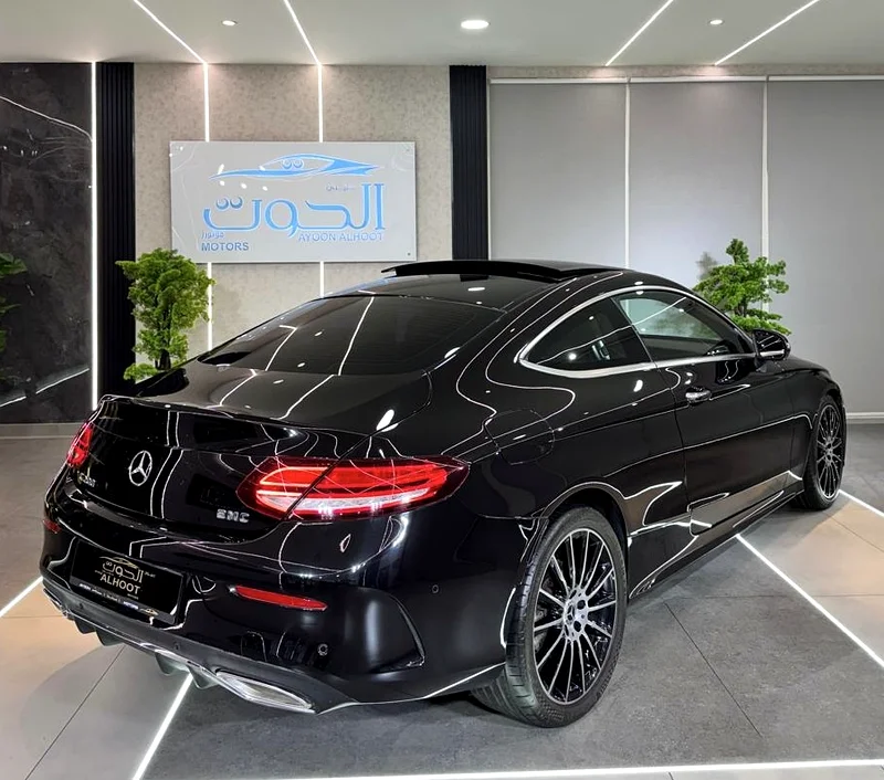 ELITE MERCEDES C200 COUPE II FULL OPTION II GCC || 101k MILES ONLY62931643746818113
