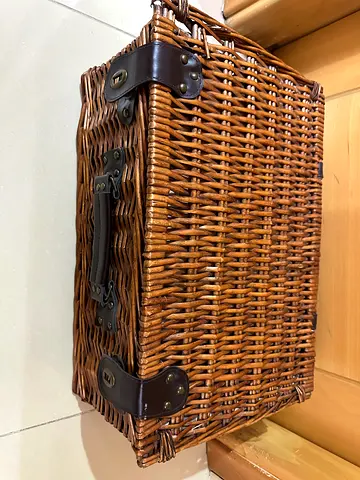 Charming Wicker Storage Basket - Perfect for Organizing!