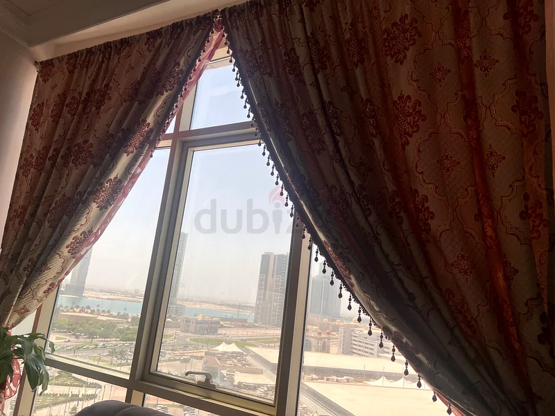 أشرطة أنيقة بتصاميم جميلة معروضة للبيع!63220822758659111