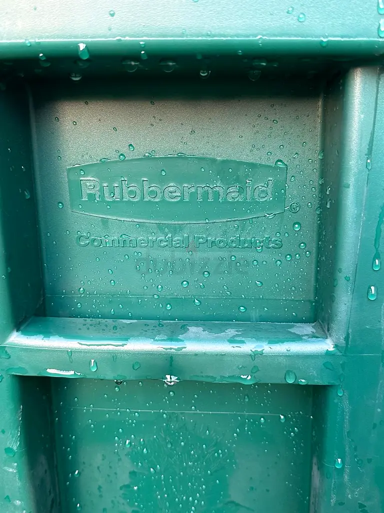 TRASH CAN 50 GALLON NEW