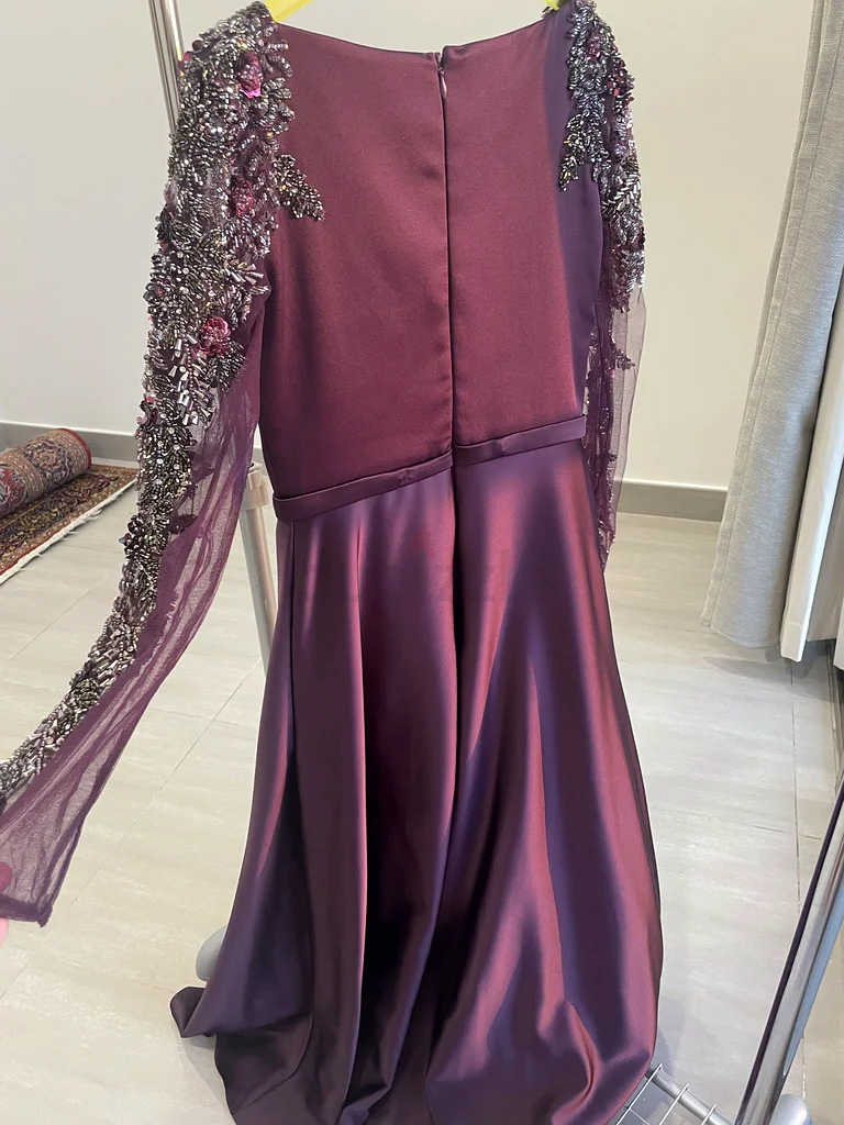 فستان من عل الداكر63173144962050112