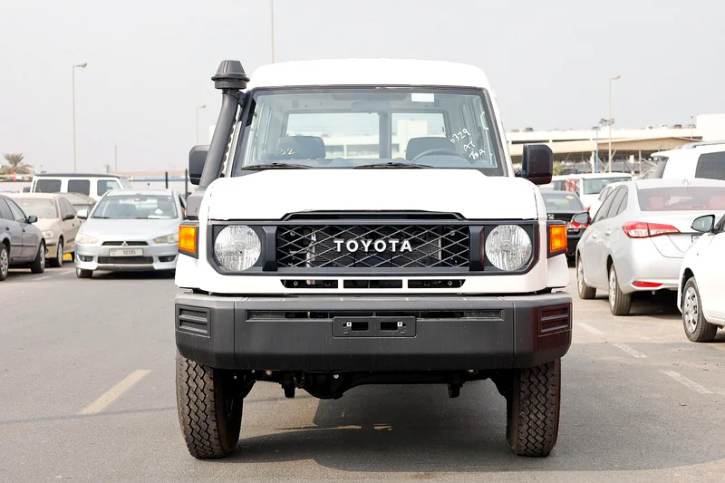 LHD - تويوتا لاند كروزر 78، ديزل 4.2 لتر، ناقل حركة يدوي قياسي.631666302981131129