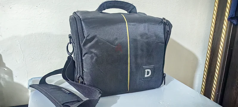 كاميرا نيكون دي إس إل آر مع مجموعة من الملحقات D5600 18-5563234133390721114