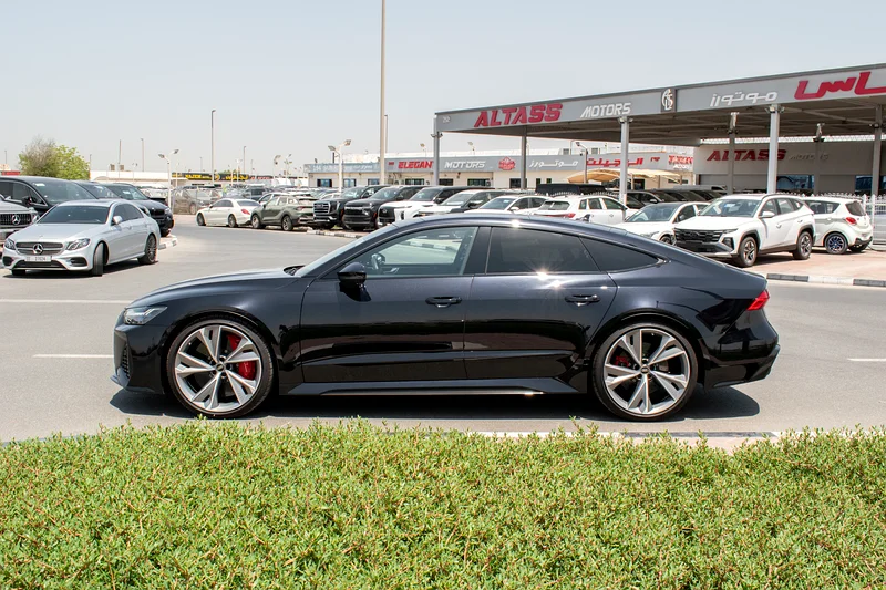 2022 - AUDI RS7 - SUPER CLEAN - BRAND NEW CONDITION -  ONLY 12,000 KM63225311896705114