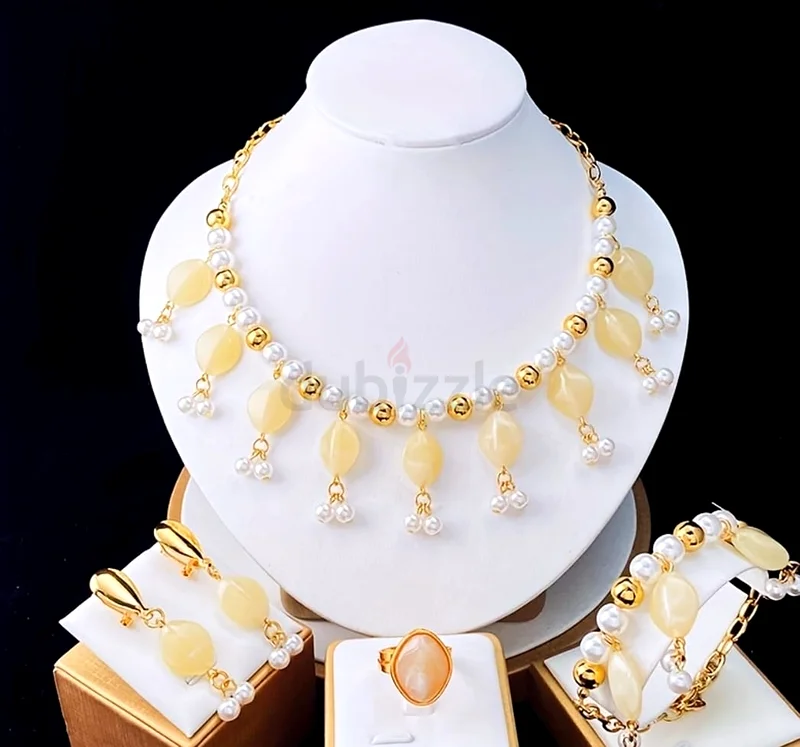 طقم مجوهرات أنيق من التوركواز والذهب للبيع!63173153831298112