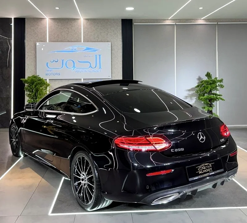 ELITE MERCEDES C200 COUPE II FULL OPTION II GCC || 101k MILES ONLY62931643746818112