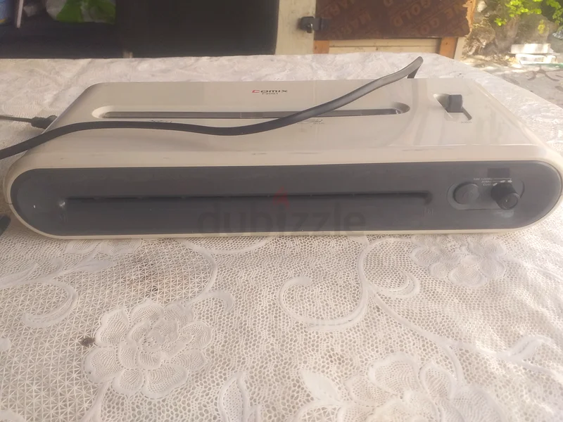 Comix Laminating / Laminator A4 F9061 excellent condition for sale63259189560449112