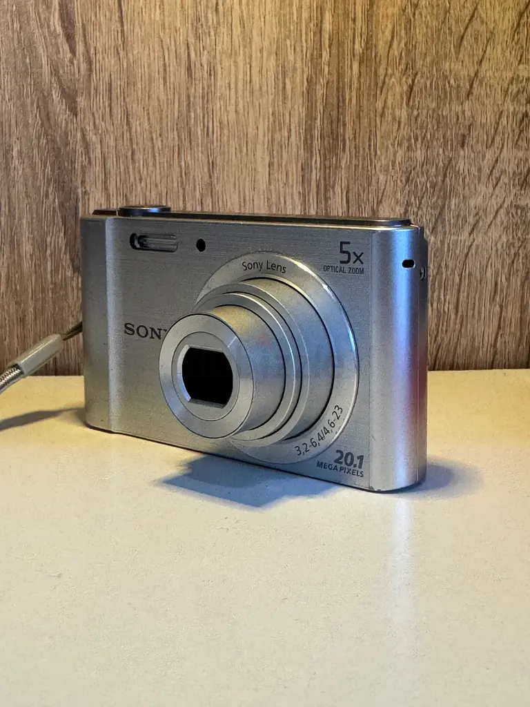 Sony Digital Camera w80063234132046851111