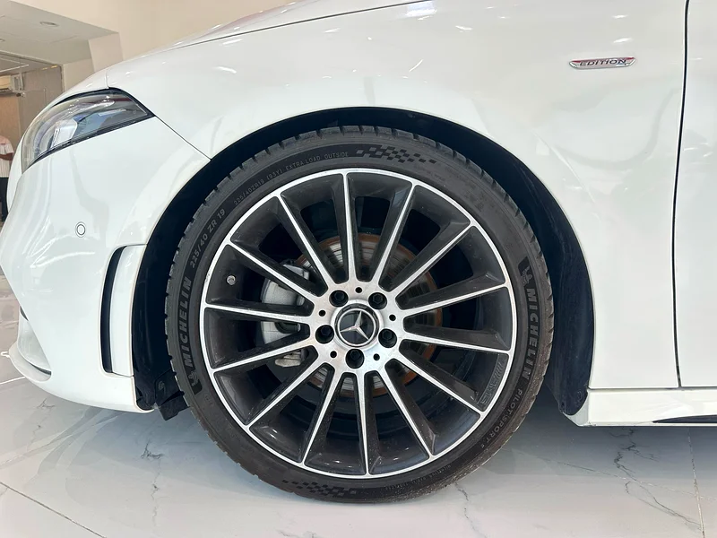Mercedes A200 Gulf63230652099714114