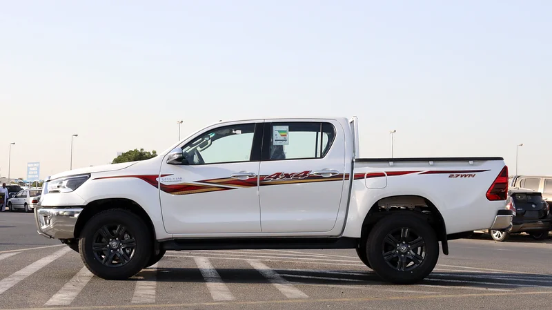 2025 هيلوكس SR5 دبليو كابينة GLXS 2.7 لتر ناقل حركة أوتوماتيكي - دفع رباعي63166157384577112