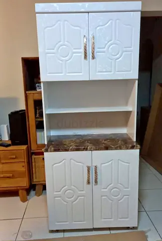 Kitchen cabinet