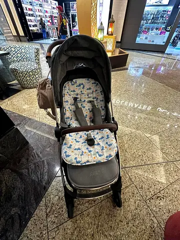 Mamas and Papas stroller and carry cot with FREE Cybex Car seat