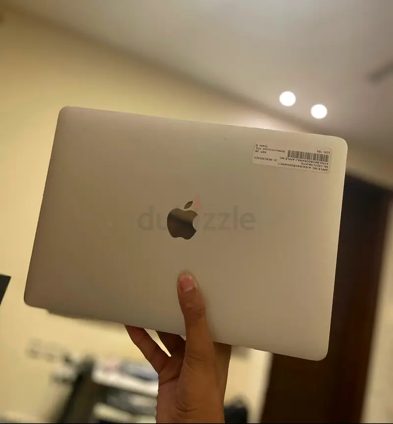 MacBook Air63254995497985111