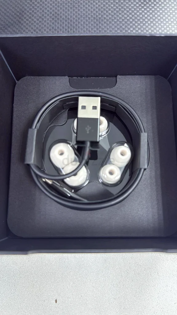BEATS EARPHONE POWERBEATS PRO WIRELESS (SWEAT  WATER RESISTANT) MY5D2LL/A IVORY63166176814209113