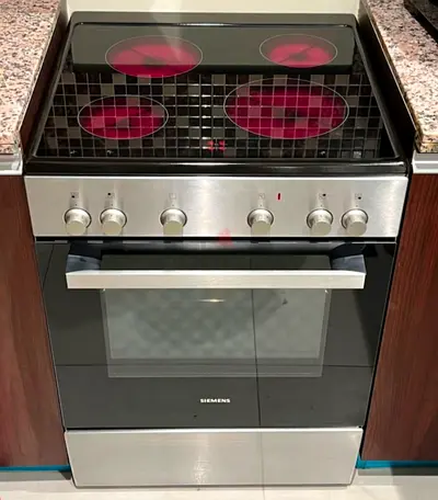 Siemens 4 Ceramic Hubs Electric Cooker 60/60cm