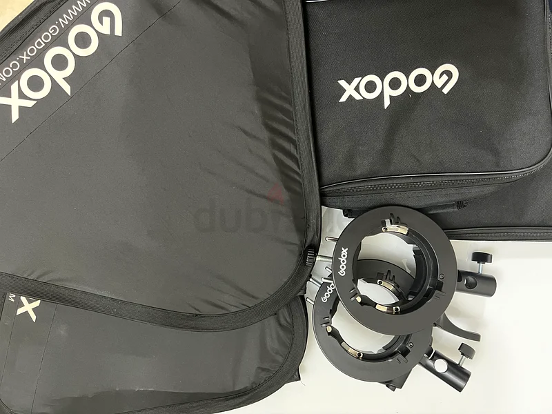 صندوق إضاءة ناعم قابل للطي من GODOX مقاس 60×60 سم / 24×24 بوصة مع قوس فلاش من النوع S63265602334722112