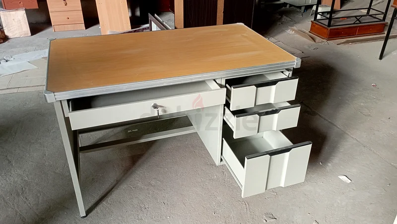Stylish Modern Study Table with Storage63222347406211113