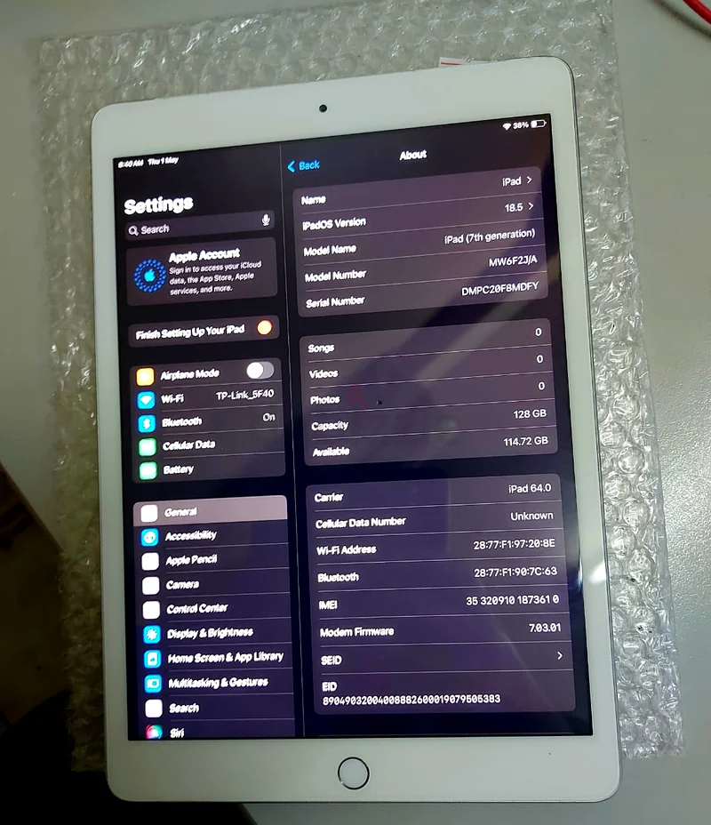 Slightly Used Apple Ipad 7th Generation, 128GB,  (Wifi + Cellular) Silver color slight used63216357201281113