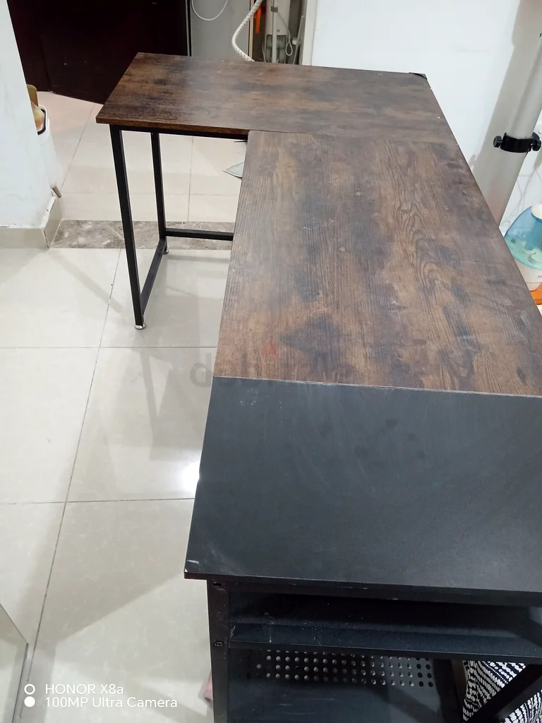 Study table63179383590017111