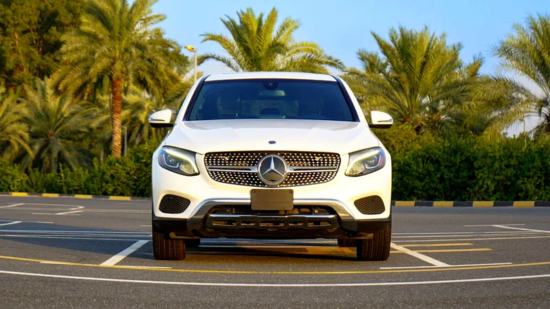 Mercedes-Benz GLC 350 with 3-year warranty and 2-year free maintenance contract63164314409090111