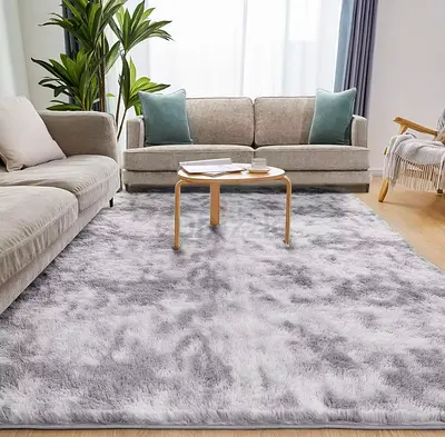 Sleek Modern Grey Area Rug - Perfect for Your Living Space!