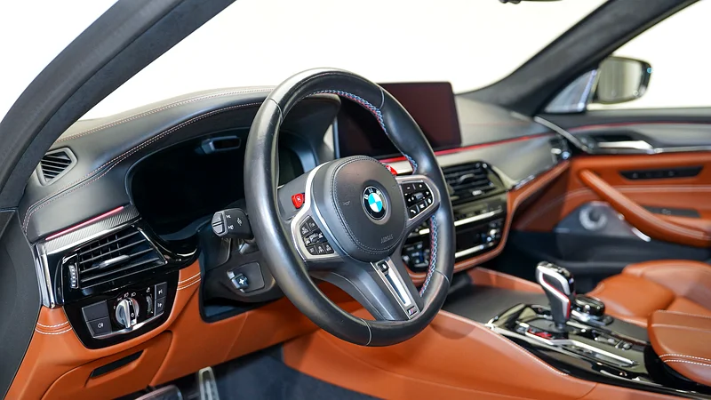 M5 Competition | AED 6,004 PM | Warranty Nov 2026 | GCC63233101853059113