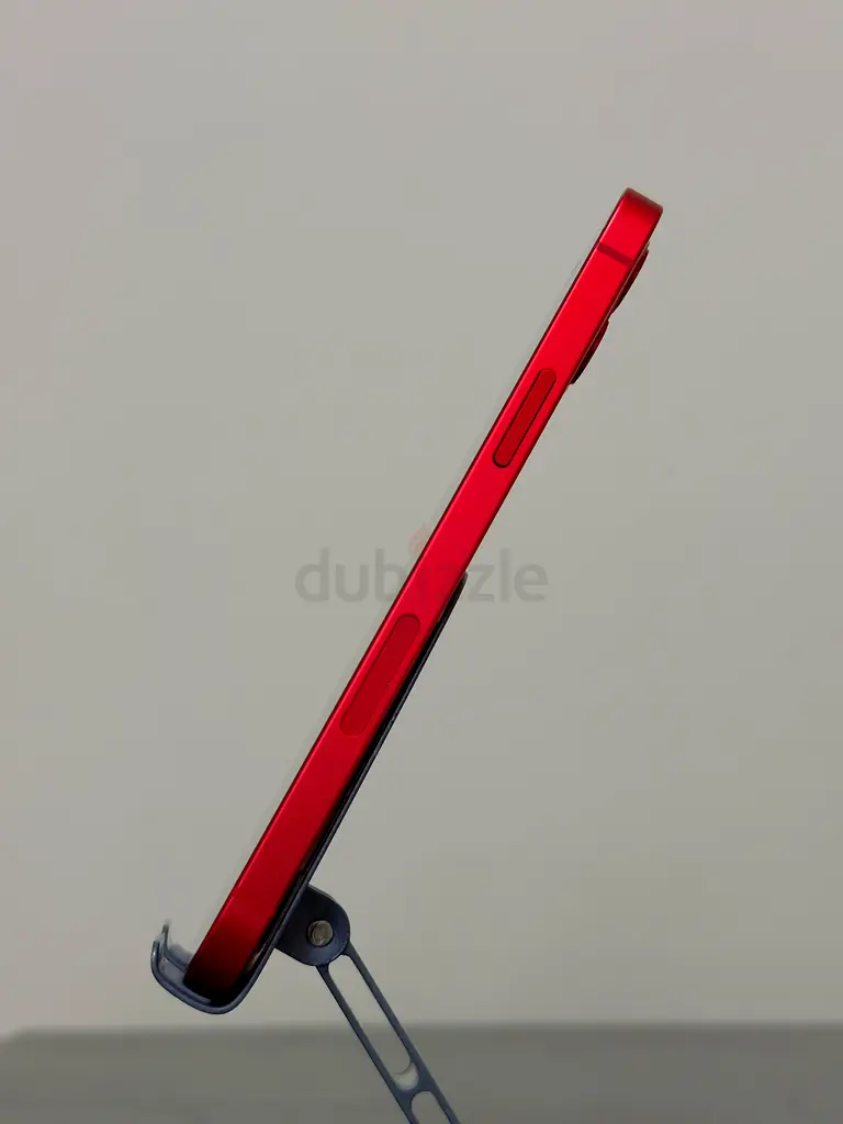 iPhone63213937854082112