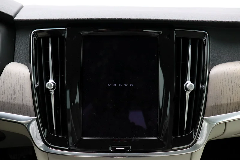 2023 S90 B5 CORE - Certified by Al Futtaim63221300455809114