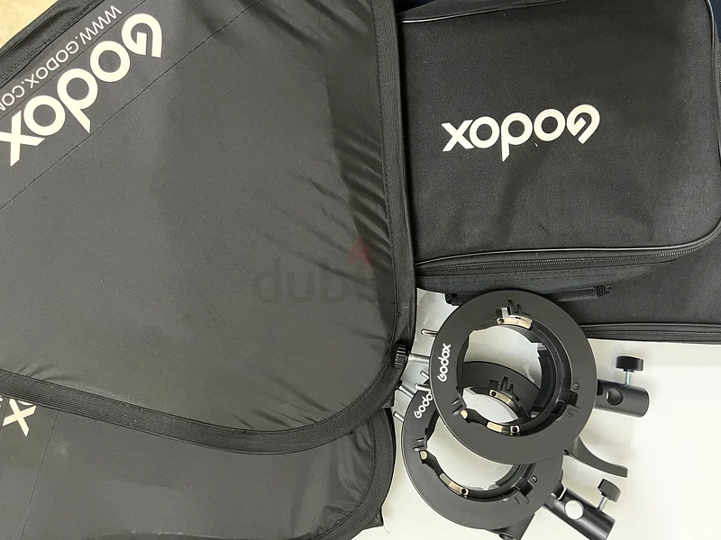 صندوق إضاءة ناعم قابل للطي من GODOX مقاس 60×60 سم / 24×24 بوصة مع قوس فلاش من النوع S63265602334722113