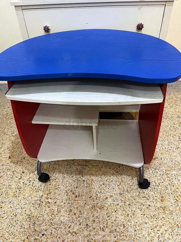 Charming Red and Blue Study Table for Kids63222347427586111
